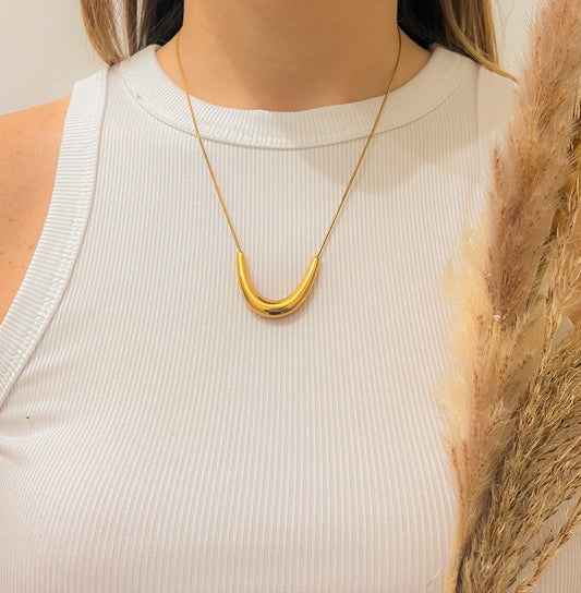 Collana "Abbraccio Lunare"